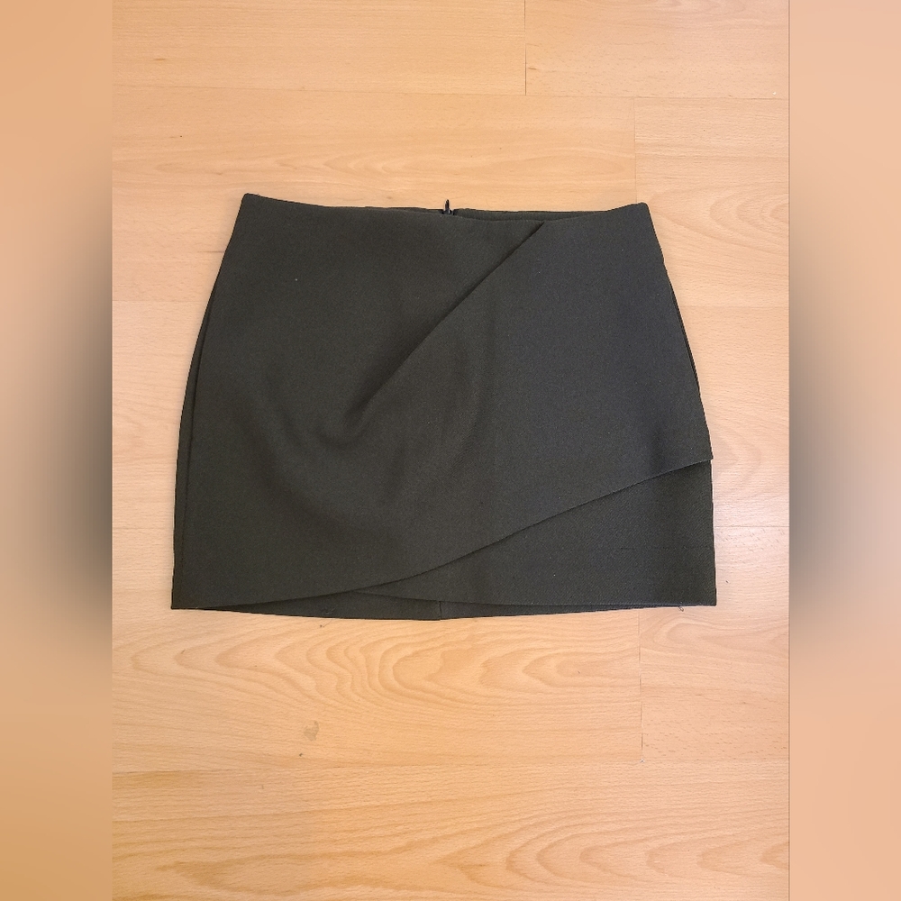 Beautiful classy Zara skirt